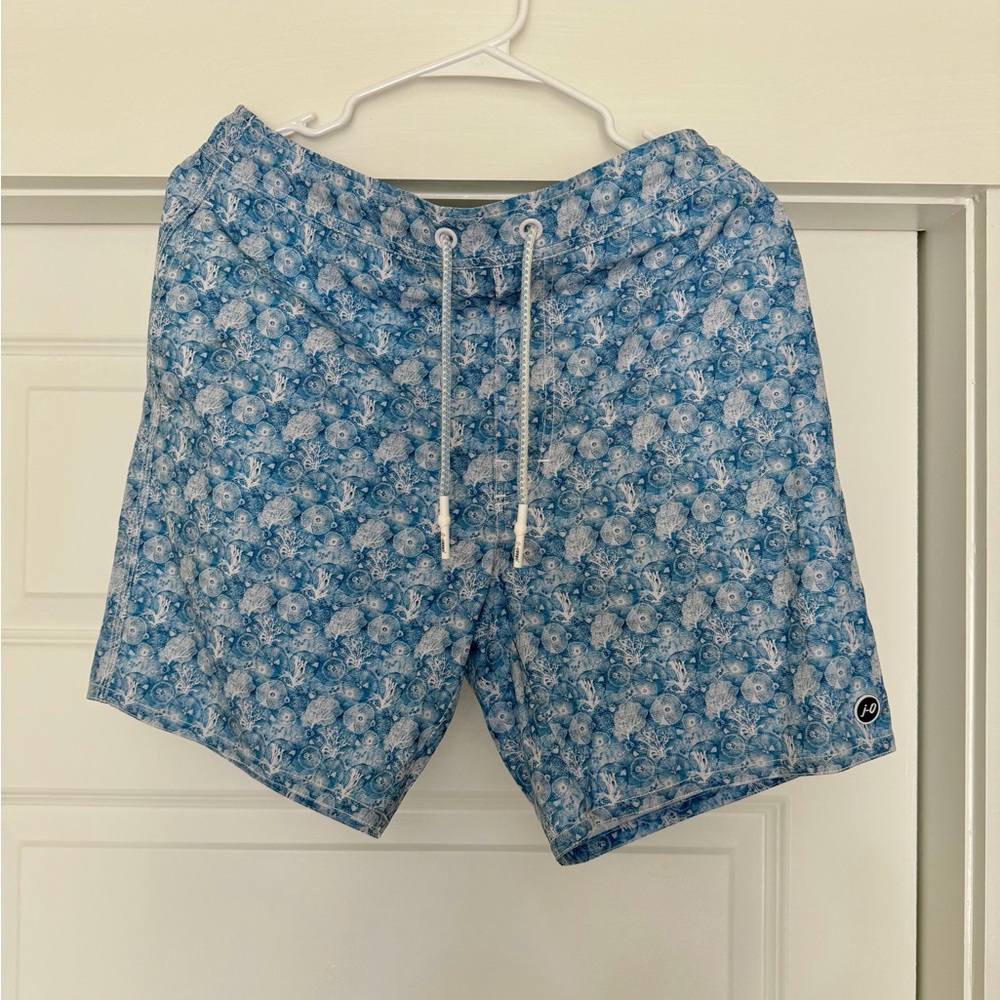 johnnie-O Blue and White Patterned Swim Shorts Size Small